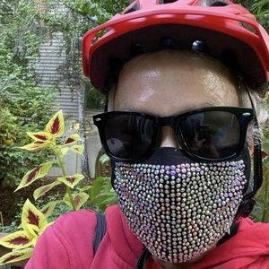 Meet your Posher, Leanne